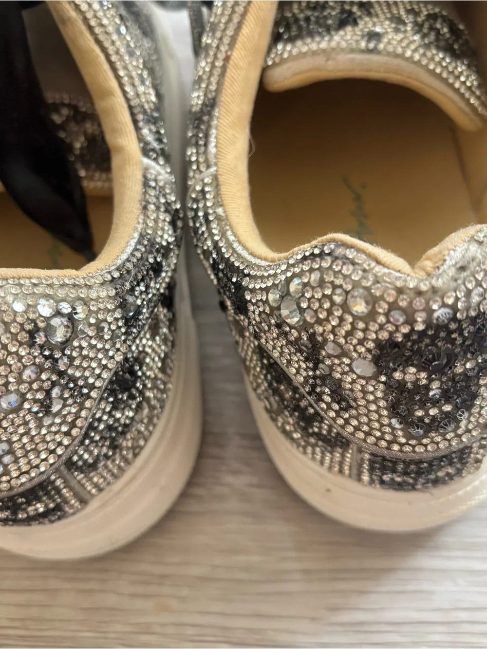 Betsy Johnson SIDNY All-Over Rhinestone SKULLS Platform Sneakers Size 8.5 - Picture 8 of 10